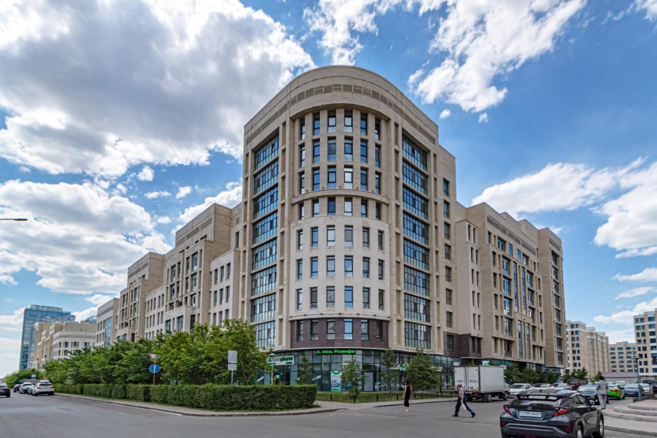 Apartments Lux 53/141 Akmola Esterno foto